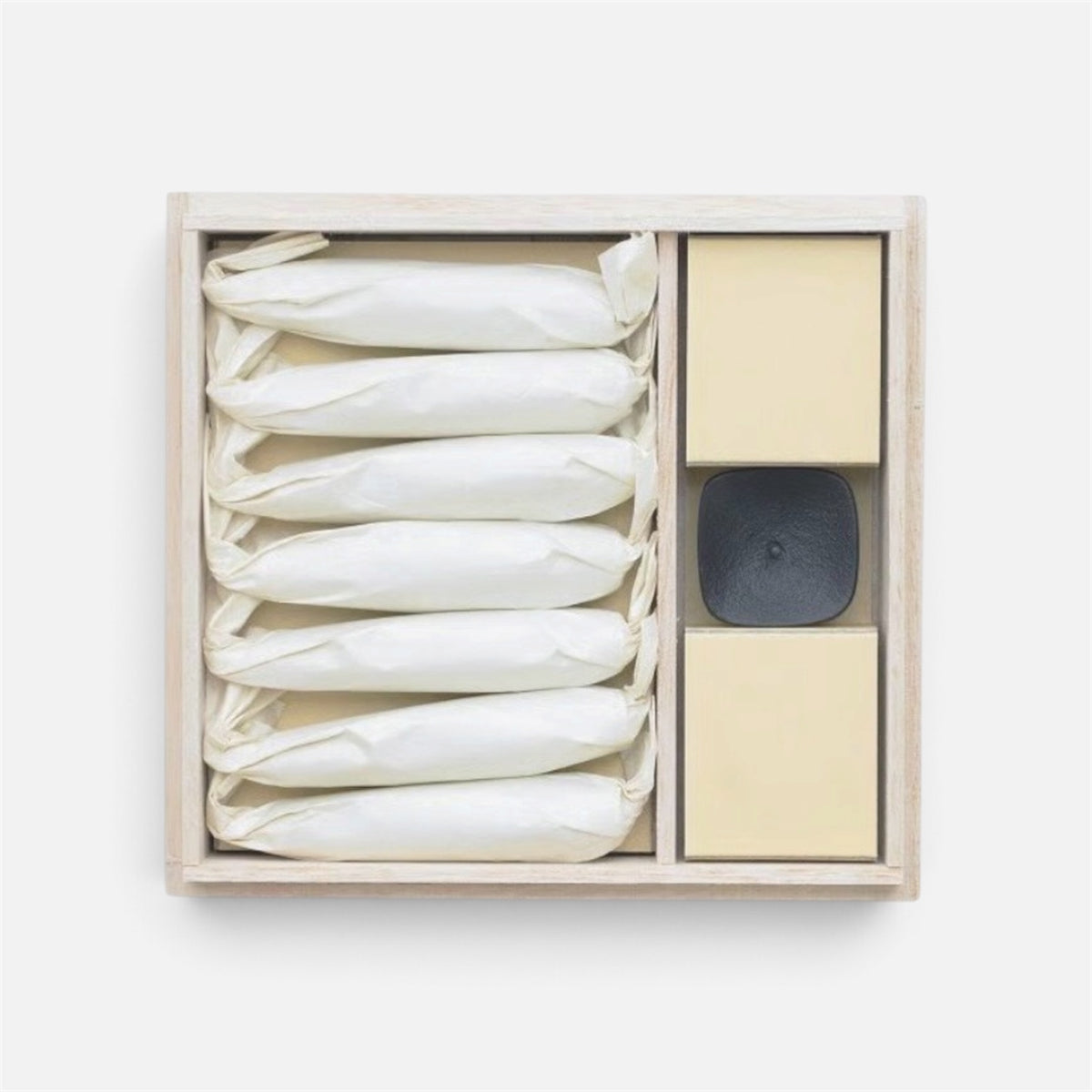 Takazawa Candle TOHAKU & KOMA Cast Iron Holder Set - Small