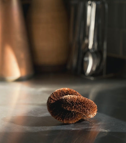 Takada Musubi Kitchen Knot Brush